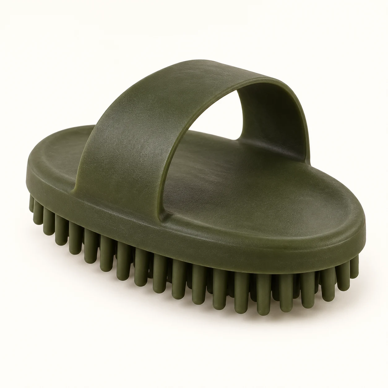 Flexible curry comb